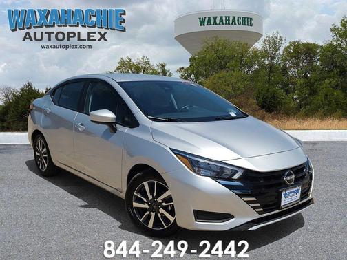 Brilliant Silver Metallic 2025 Nissan Versa 1.6 SV