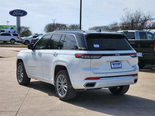 2025 Jeep Grand Cherokee Summit