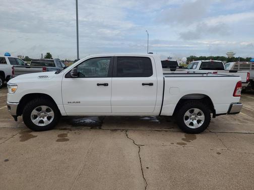 Bright White Clearcoat 2023 RAM 1500 Big Horn