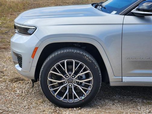 2025 Jeep Grand Cherokee L Summit