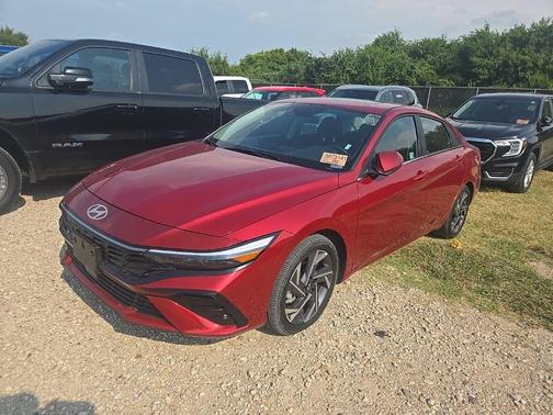 2025 Hyundai ELANTRA SEL Convenience
