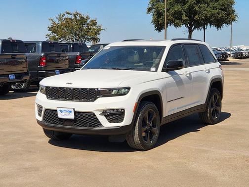 Bright White Clearcoat 2025 Jeep Grand Cherokee Limited