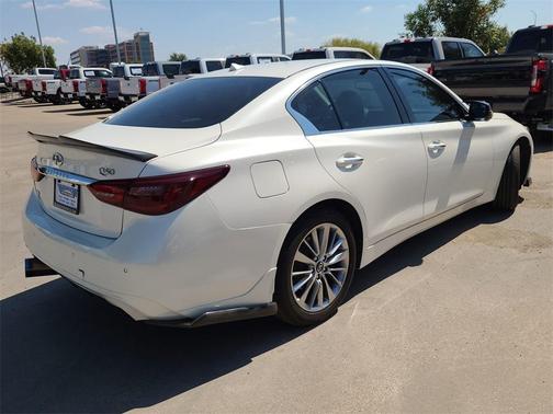 2022 INFINITI Q50 LUXE