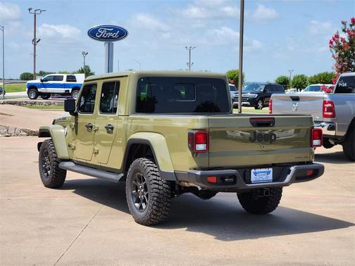 2025 Jeep Gladiator Sport