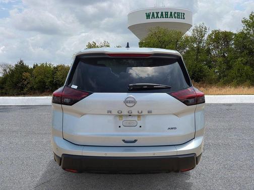 Brilliant Silver Metallic 2025 Nissan Rogue S