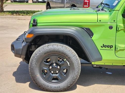 2025 Jeep Wrangler Sport