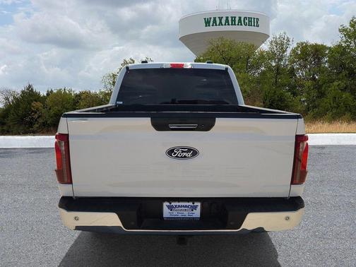 Oxford White 2024 Ford F-150 XLT