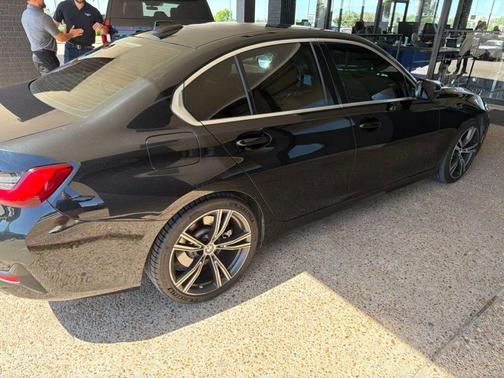 Black Sapphire Metallic 2021 BMW 330 i
