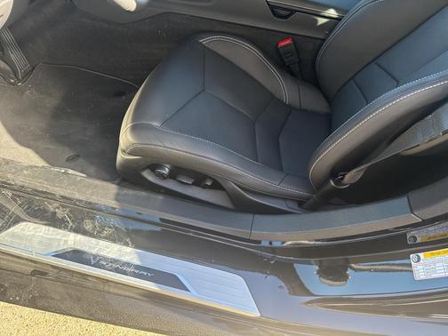 2025 Chevrolet Corvette Stingray w/2LT