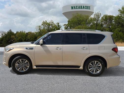 2021 INFINITI QX80 Luxe