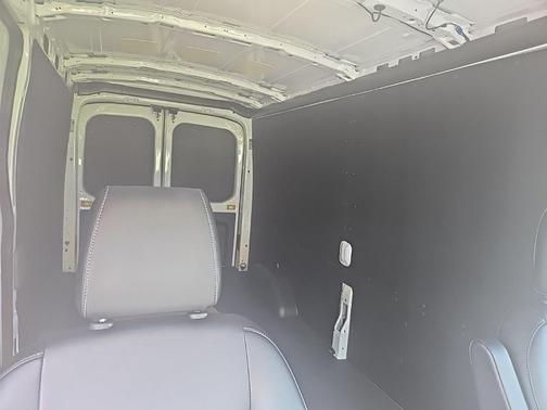 2024 Ford Transit-250 148 WB Medium Roof Cargo
