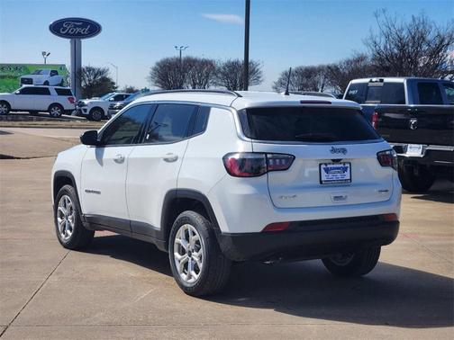2025 Jeep Compass Latitude
