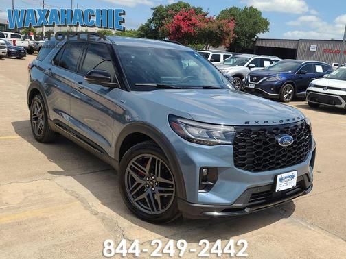 Vapor Blue 2025 Ford Explorer ST-Line