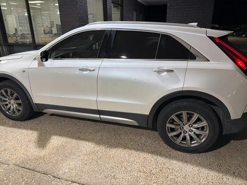 2021 Cadillac XT4 Premium Luxury