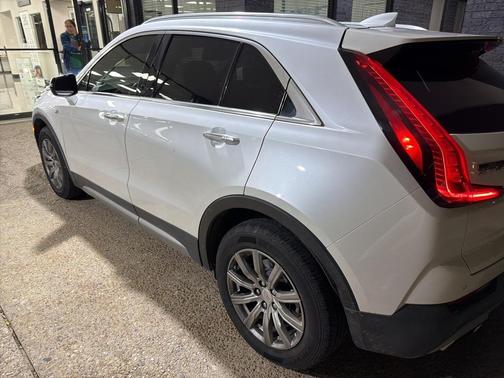 2021 Cadillac XT4 Premium Luxury