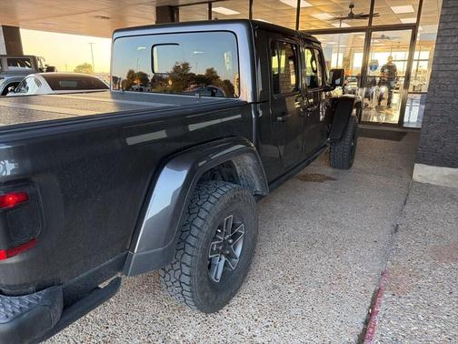 2025 Jeep Gladiator Mojave