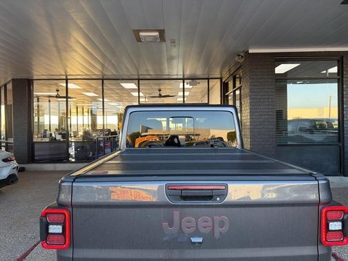 2025 Jeep Gladiator Mojave