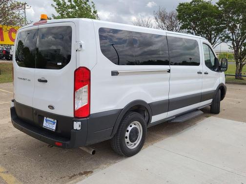 2022 Ford Transit-350 XL