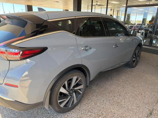 2023 Nissan Murano SL