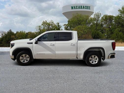 Summit White 2023 GMC Sierra 1500 SLE