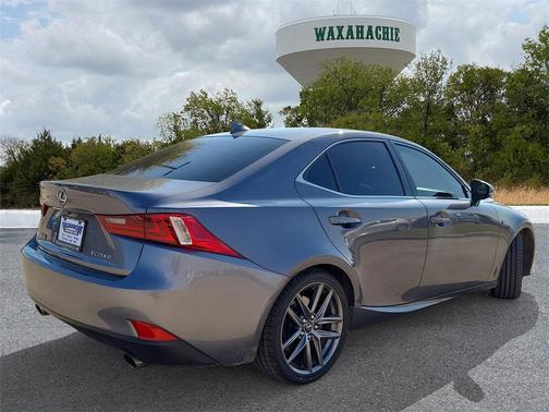 2016 Lexus IS 200t Base