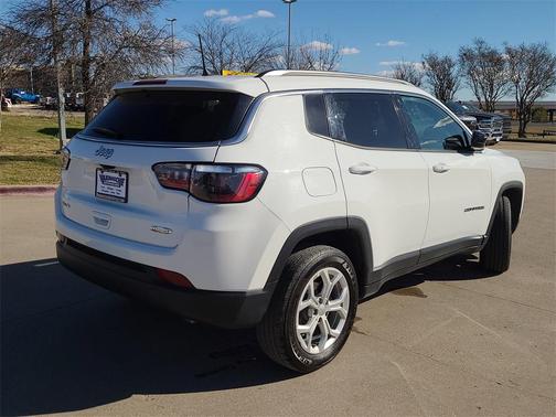 2024 Jeep Compass Latitude