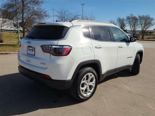 2024 Jeep Compass Latitude