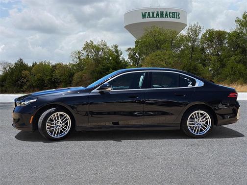 2025 BMW 530 i