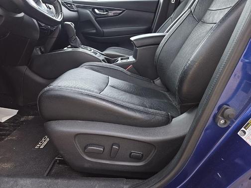 2017 Nissan Rogue Sport SL