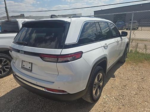 2022 Jeep Grand Cherokee 4xe Base