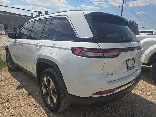 2022 Jeep Grand Cherokee 4xe Base