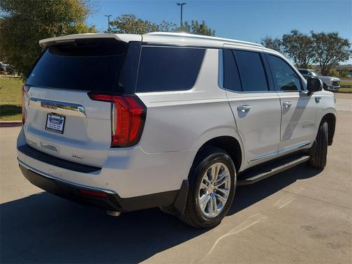 2021 GMC Yukon SLT