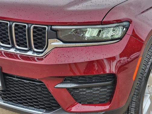 2025 Jeep Grand Cherokee Laredo X