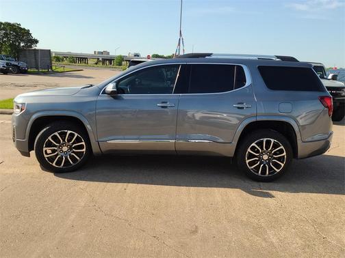 2020 GMC Acadia Denali