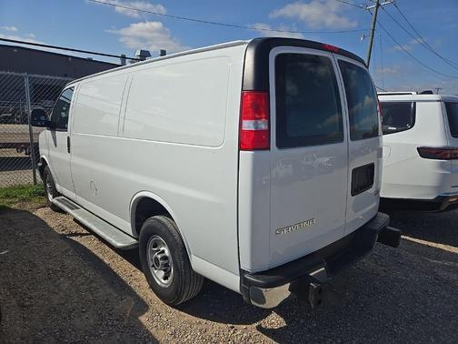 2024 GMC Savana 2500 Work Van