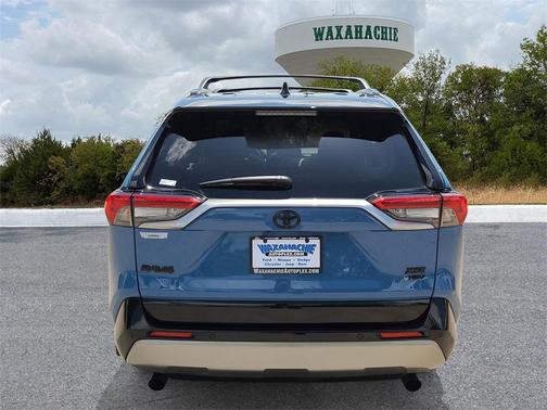 2025 Toyota RAV4 Hybrid XSE
