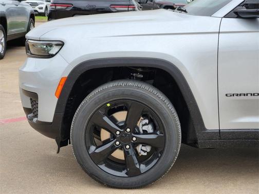 2024 Jeep Grand Cherokee L Laredo