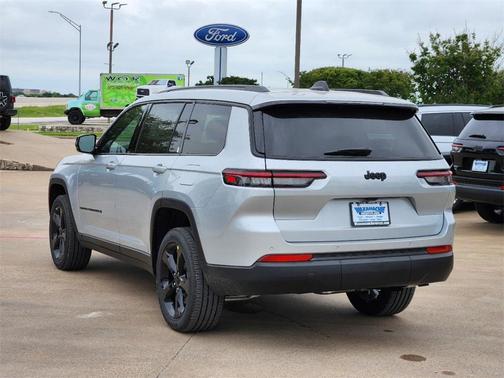 2024 Jeep Grand Cherokee L Laredo
