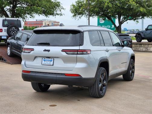 2024 Jeep Grand Cherokee L Laredo