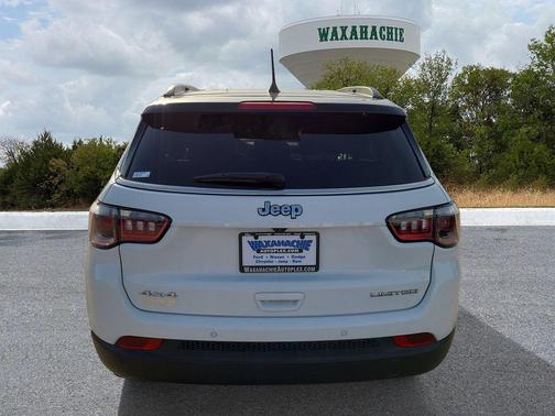 Bright White Clearcoat 2024 Jeep Compass Limited