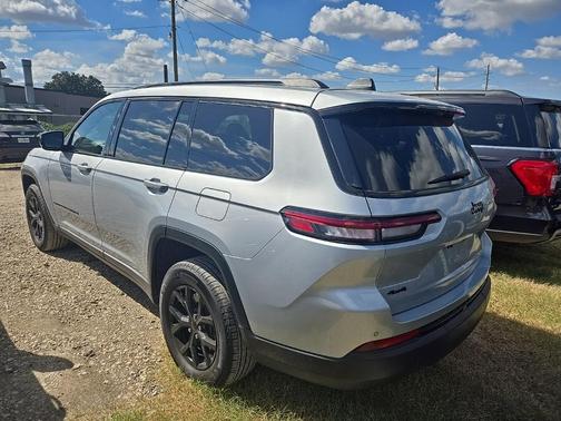 2024 Jeep Grand Cherokee L Laredo