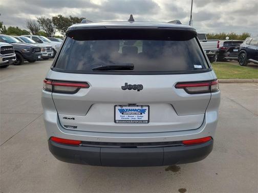 2024 Jeep Grand Cherokee L Laredo
