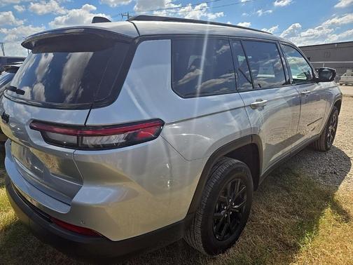 2024 Jeep Grand Cherokee L Laredo