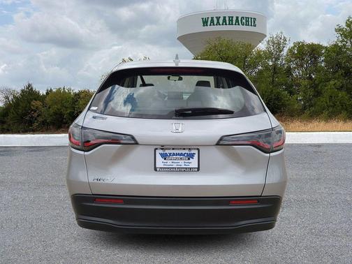 Silver Metallic 2024 Honda HR-V LX