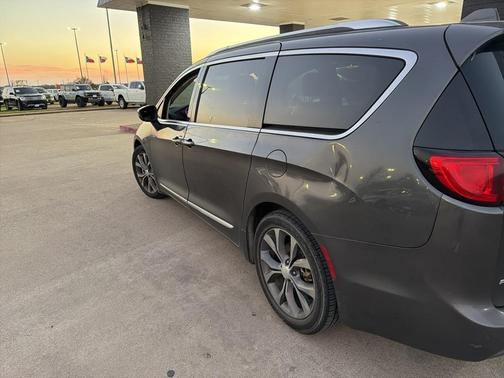 2017 Chrysler Pacifica Limited