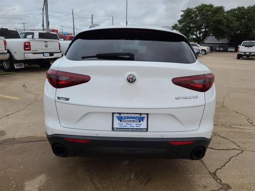 2022 Alfa Romeo Stelvio Sprint