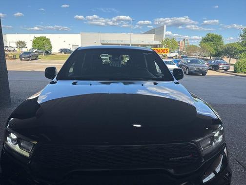 DB Black Crystal Clearcoat 2022 Dodge Durango GT