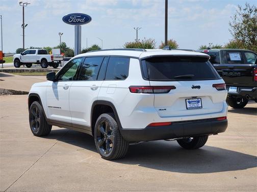 2025 Jeep Grand Cherokee L Laredo