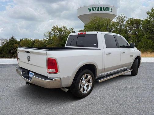 Bright White Clearcoat 2016 RAM 1500 Laramie