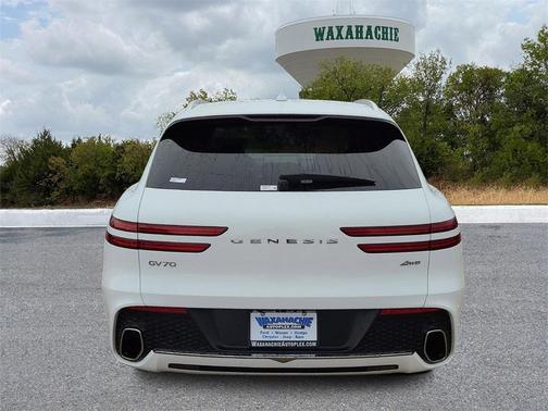 2025 Genesis GV70 2.5T